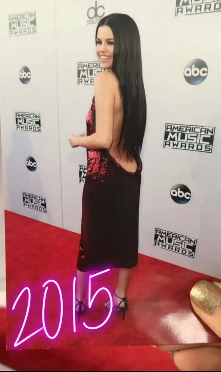 vgua_rare's tweet photo. 2011 #AMAs
2014 #SELENAxAMAs
2015 #AMAsTNT
2016 #amas
#AMAs2017 #SELENAxAMAs
#wolvestomorrow https://t.co/tZNx5b1ktJ
