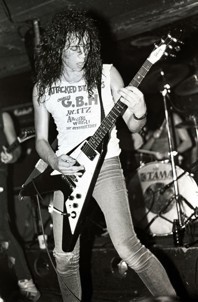 Happy birthday to one of my favorite Guitarist Kirk Hammett                            