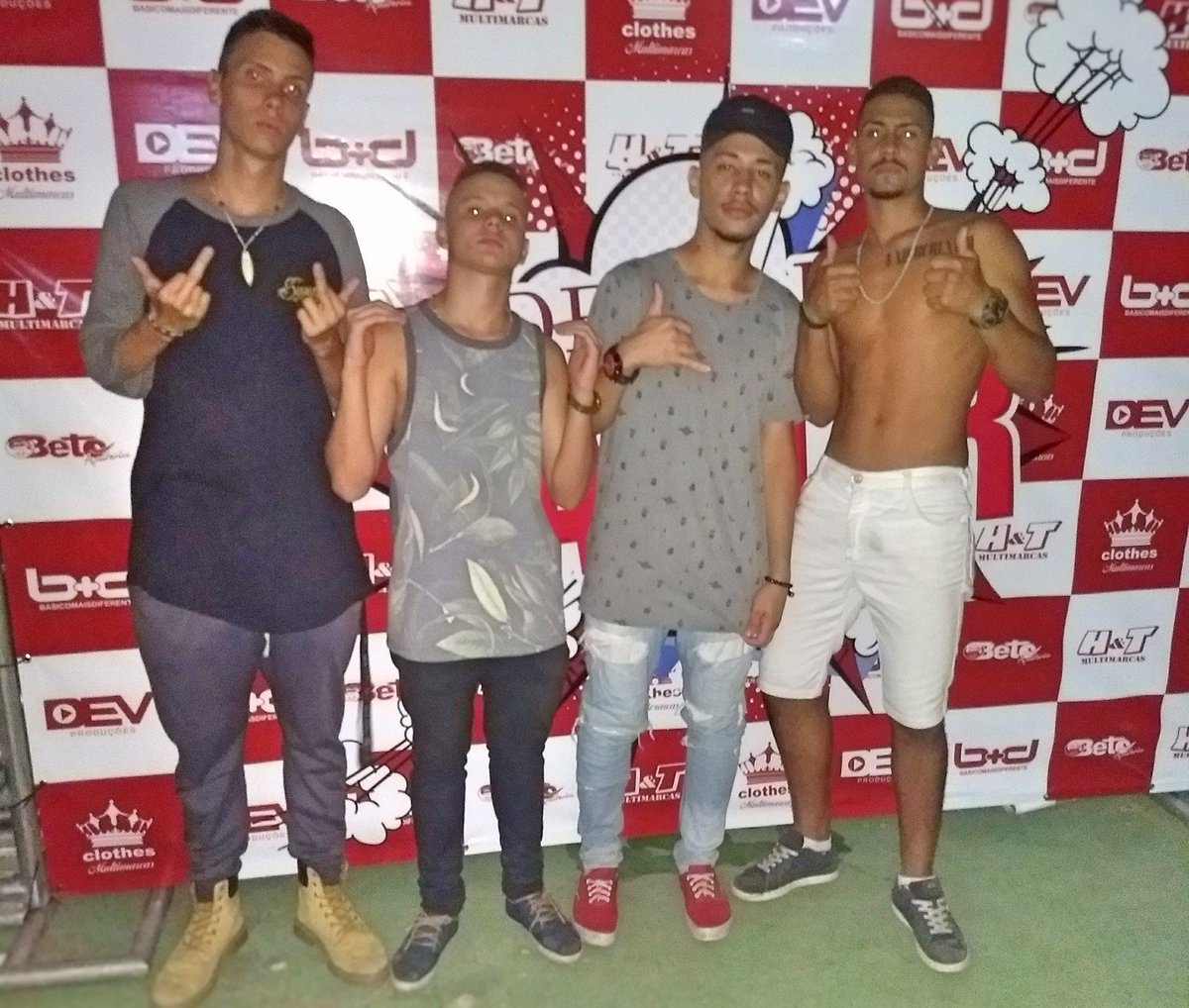 paulo_pv382090's tweet image. Os crias do rolê #DEV7