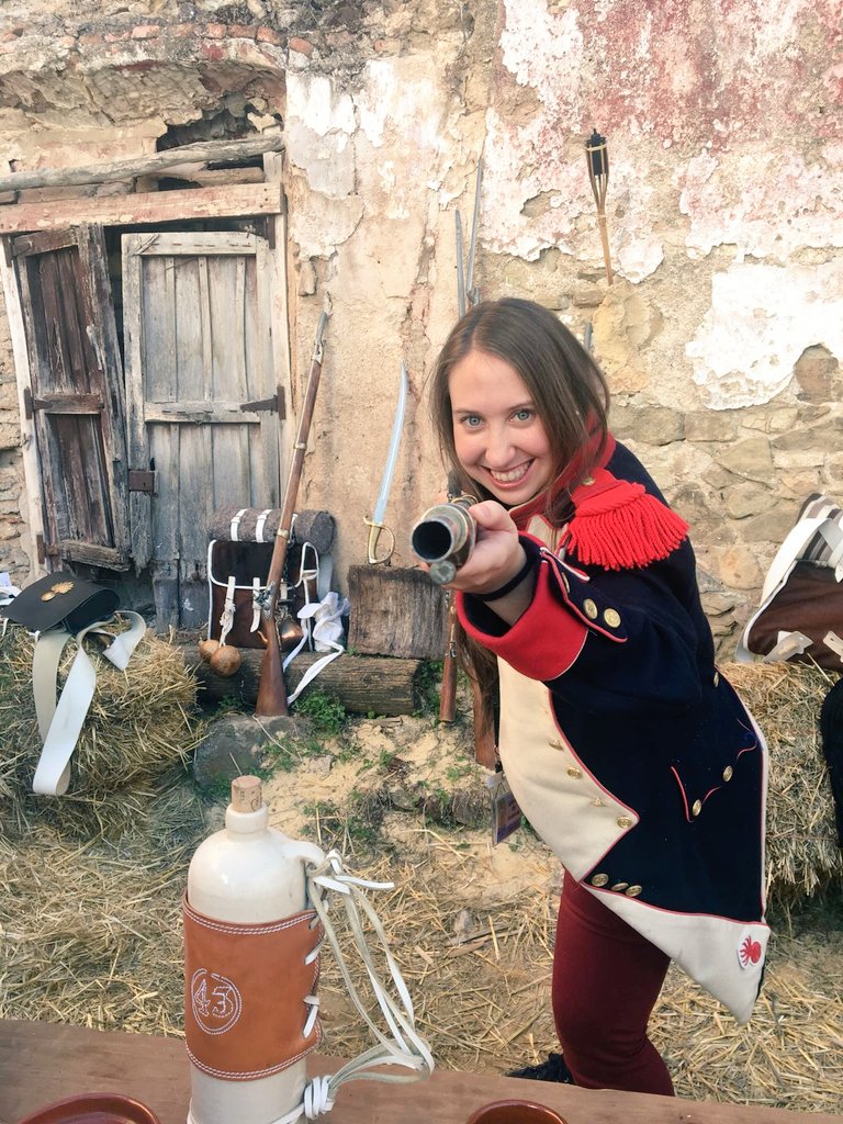 Nos hemos metido completamente en el papel, ¿en <a href="/silfe80/">Rocío Herrera</a>? #VIIIRecreación en #ElBosque. #AUnaHoraCádiz <a href="/aunahorade/">aunahorade</a> <a href="/Ayto_El_Bosque/">Ayto_El_Bosque</a>