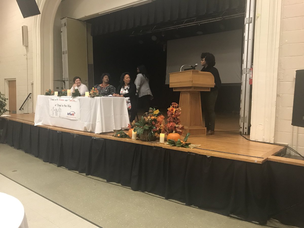 IamStayMichelle's tweet photo. Impact of Racism on Women of Color
#StandwithWomenandFamilies or #StandintheWay
We are not only discussing pay equity, criminalization, housing discrimination etc., but we are also sharing solutions to execute and carry out the changes we are as an economy so desperately need https://t.co/96AUA2QDkz