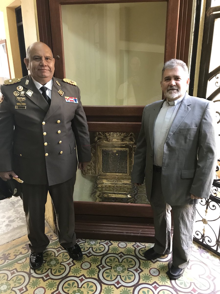ramirez_cacere's tweet photo. Con alegría tuve el reencuentro con mi Compañero, Hermano y Amigo. Padre  Agustino GIOVANNY RODRIGUEZ ARCINIEGAS, compañero del Seminario Menor y Filosofia. Del Seminario Santo Tomas Aquino en Toico - Palmira. Hermano Dios Te Bendiga. https://t.co/W1nBHEmaKP