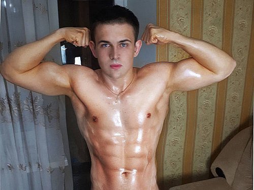 #Gay #MuscleCam Cool Igor & Cool Artem Live! Now at https://t.co/zDbZsDyOz5! https://t.co/hyQMZZKrlJ