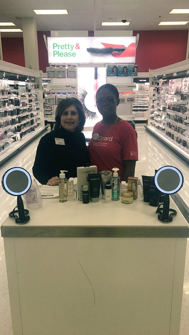theresa1391's tweet photo. #T1083 ready to sell in beauty!!  Kim did an amazing job setting this up and really learning about these products 😀 stop by and see her and our beauty concierge Michelle! @DBradlau @ASheppert https://t.co/AU5ov7VN3T