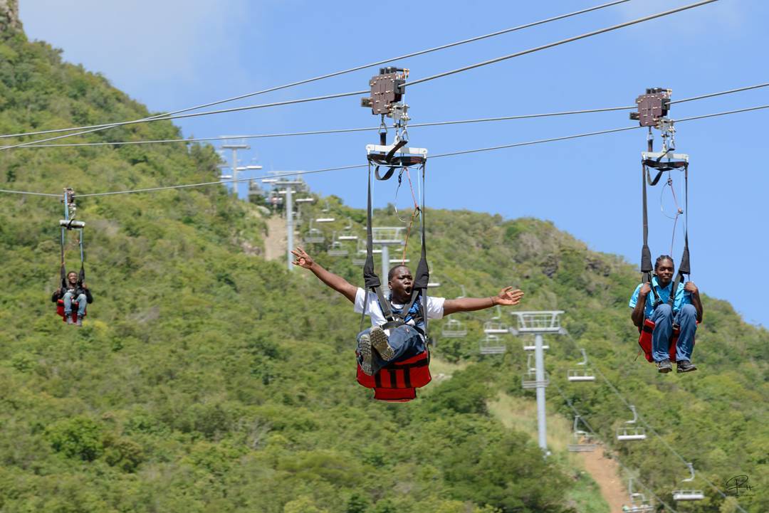 rainforestadven's tweet photo. We're excited to announce our @RFA_SXM opening date is set for Friday, November 24th!!!! Open from 10:00 am to 5:00 pm Save the date and see you there! ๐
#SXM #StMaarten #Opening #Event #TravelSXM #RainforestAdventures #RealNatureRealFun https://t.co/LenyVyuTb0