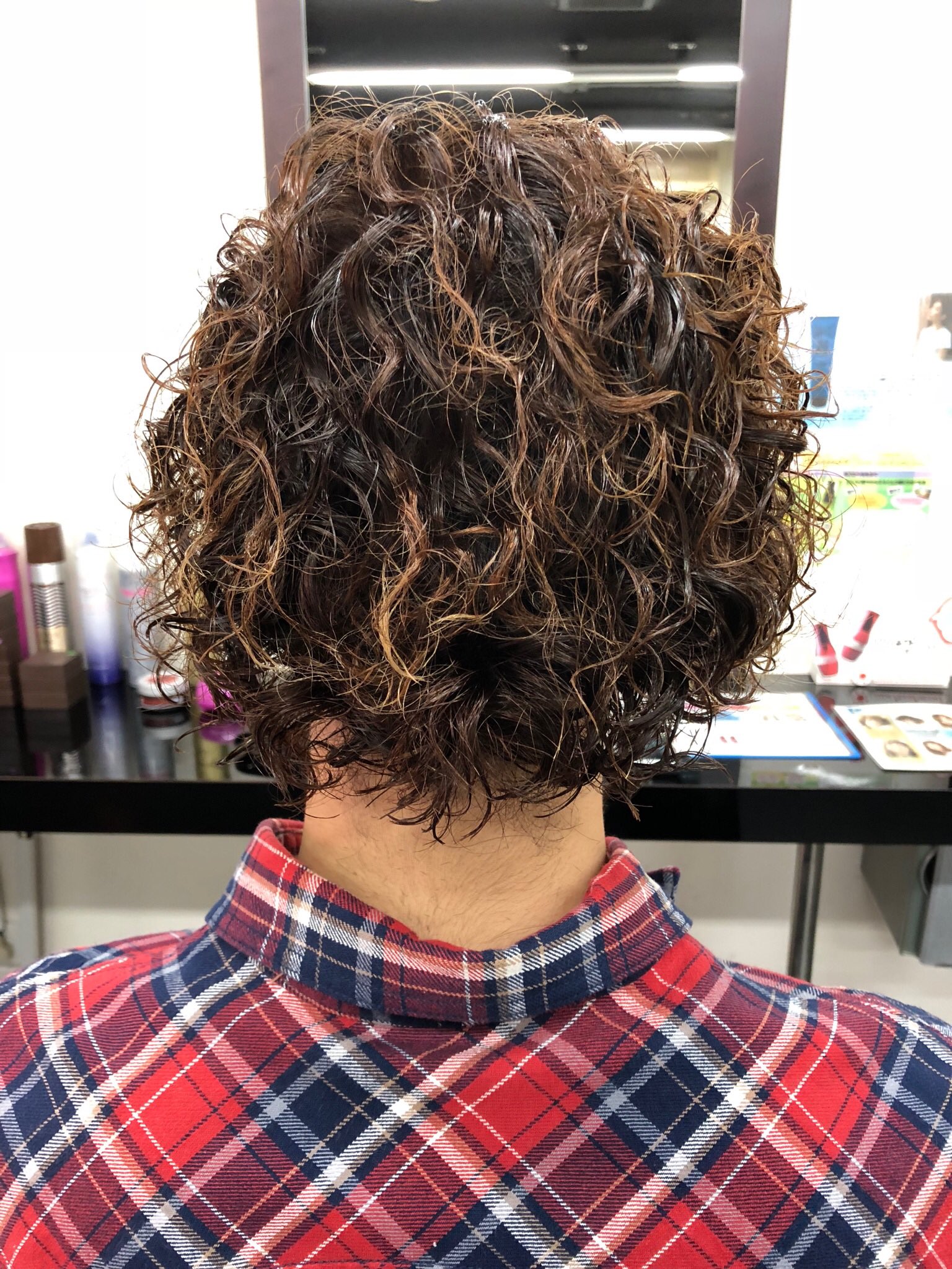 ヘアーラウンジカルネ 熊谷真人 Ar Twitter ウェットな質感のワイルド スパイラルパーマ T Co Vqcpqbik0g 滝川市美容室 滝川美容室 パーマ 2ブロック カット メンズパーマ メンズカット 強め パーマ ワイルドパーマ メンズスパイラル