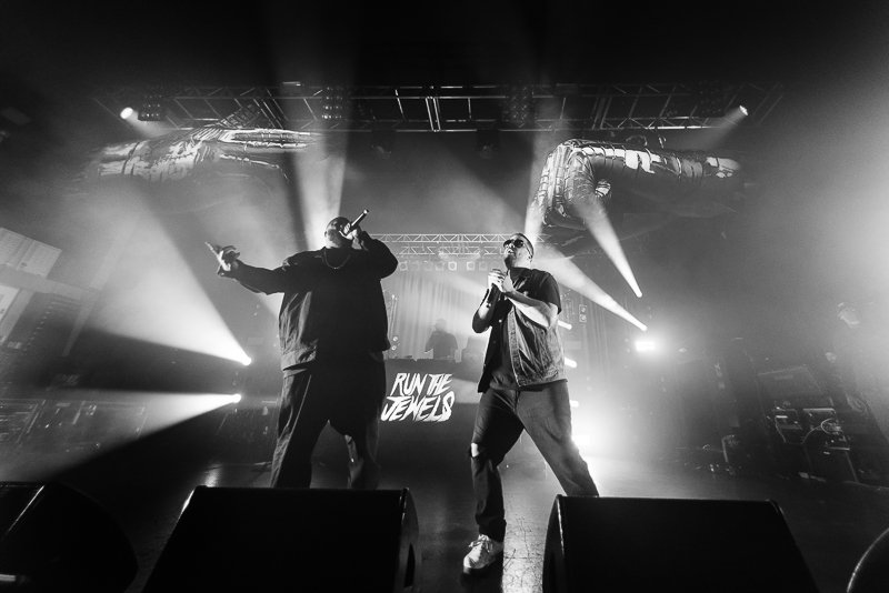 GigJunkies's tweet photo. "Tonight was a true masterclass into how a hip hop gig should be, It was all about the music and positivity." Gig Review + Photos of @runjewels at @o2academybham: https://t.co/OjGKC8yNCX #RunTheWorldTour https://t.co/tu4SJyQIsD