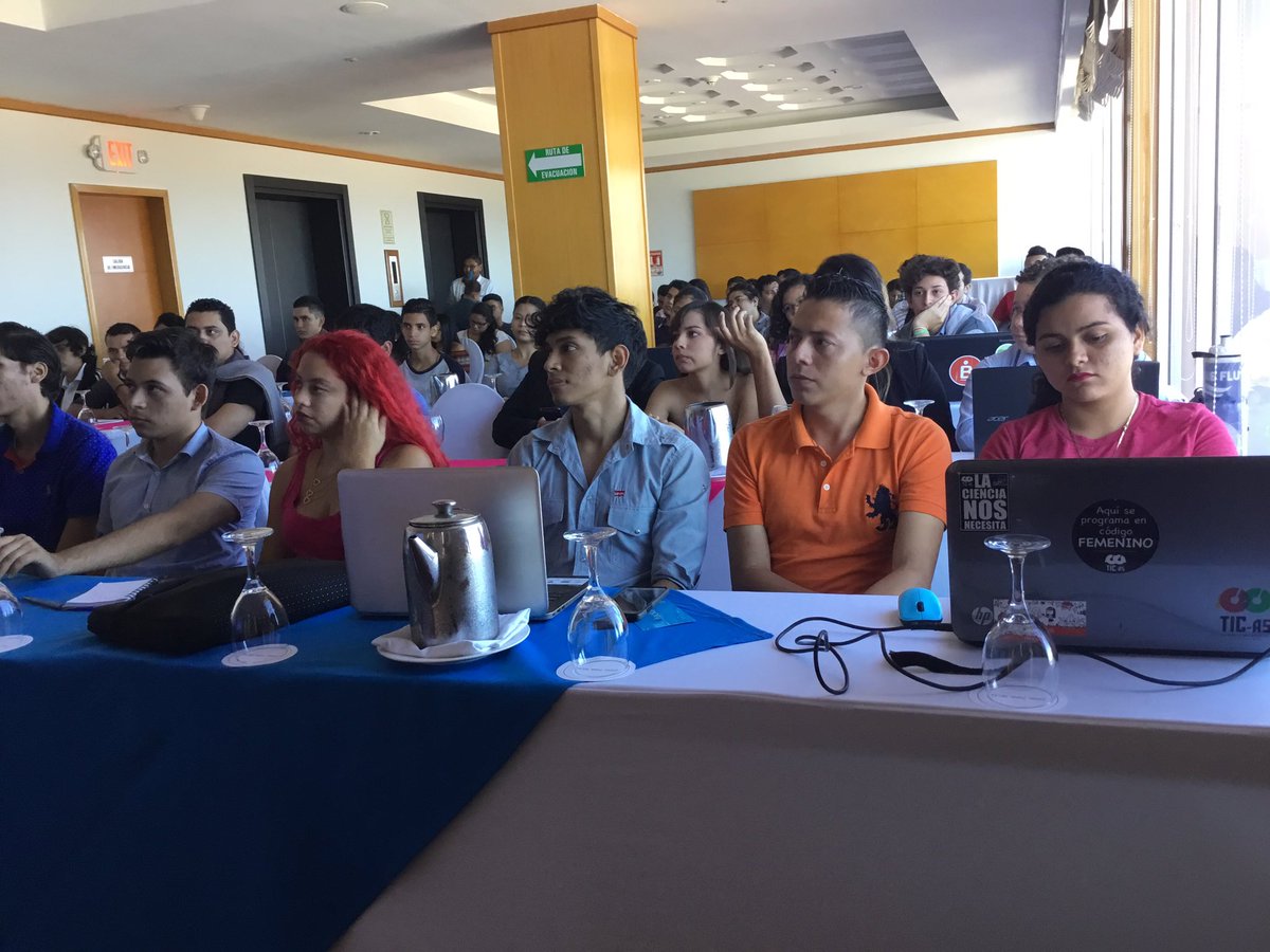 TecNacional's tweet photo. Conferencia de Posicionamiento de Marcas y Empresas en #Ideathon2017 https://t.co/ArXQFp1und