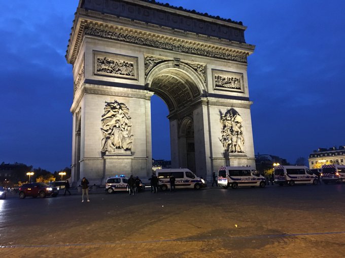 Voir l'image sur Twitter