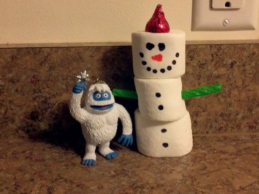 CrimsnMacchiato's tweet photo. Good stuff coming tomorrow friends! 
For now, check out this Elf-On-A-Shelf Inspired #Christmas #Tradition. 
I call it #ElfOnAShelf 2.0 -- #BumblesAdventures
https://t.co/kAcKLFGX7n https://t.co/55eUI5iHOf