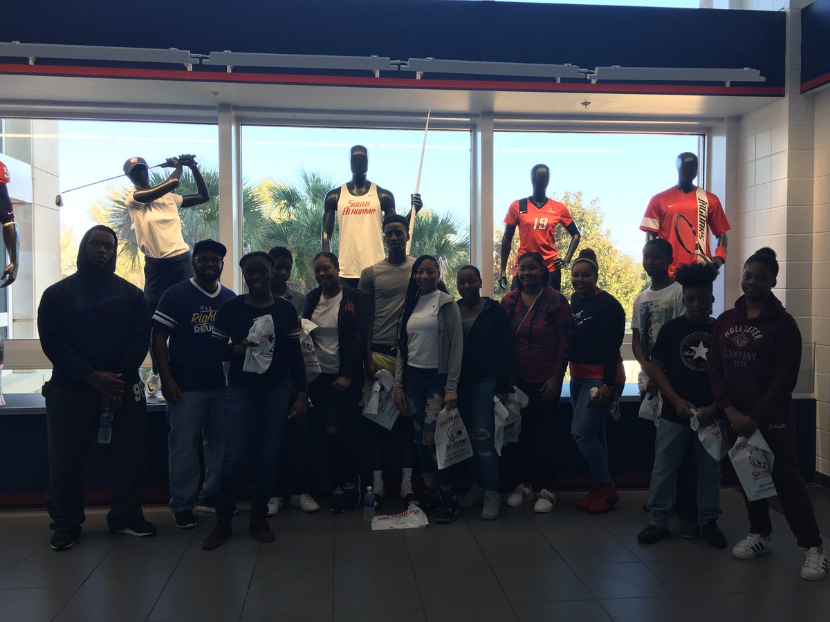 Corypenn's tweet photo. USA Day with IGNITE! #USADay17 https://t.co/RjoLEaMnwq