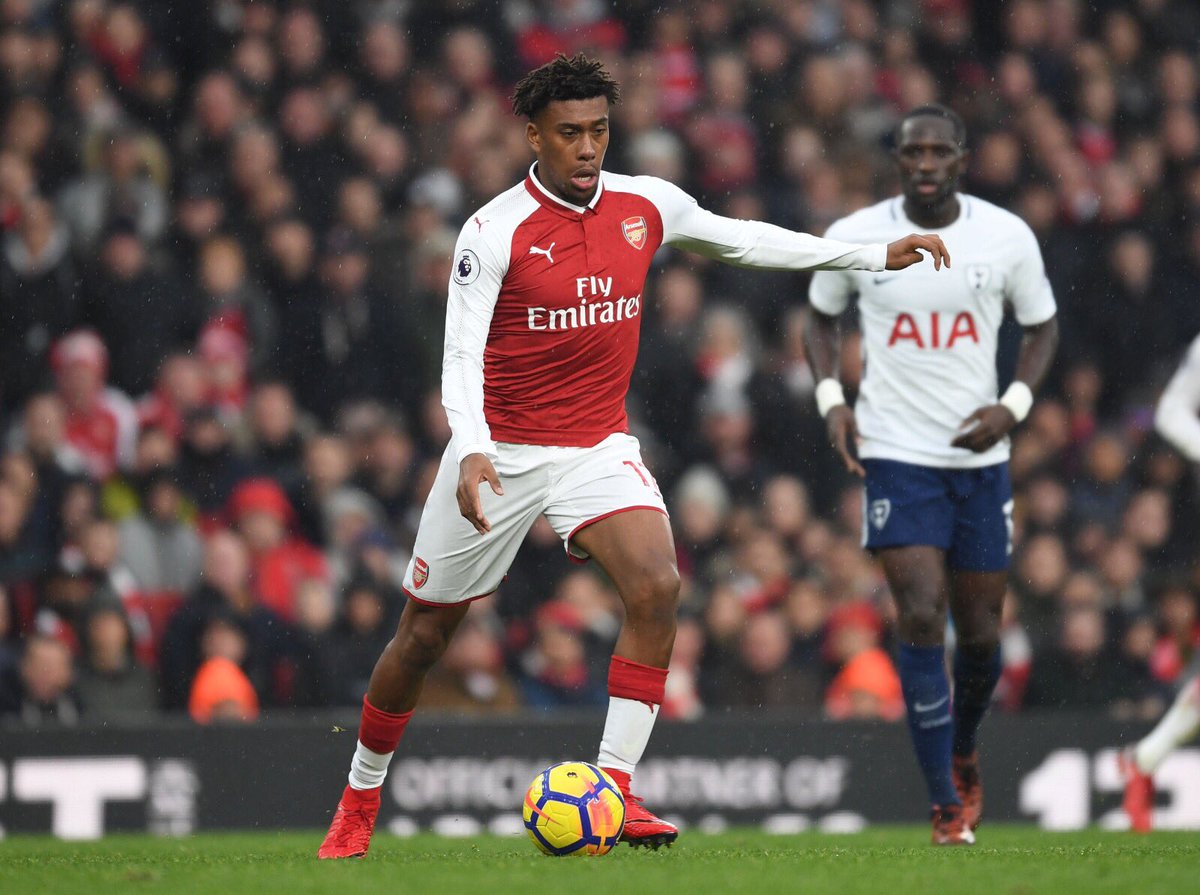 alexiwobi's tweet photo. Come On You Gunners 💪🏽. Big Match and Big Win Today !! 🔴🔴 #ForTheFans #BIG17 https://t.co/QNINxoMcCQ