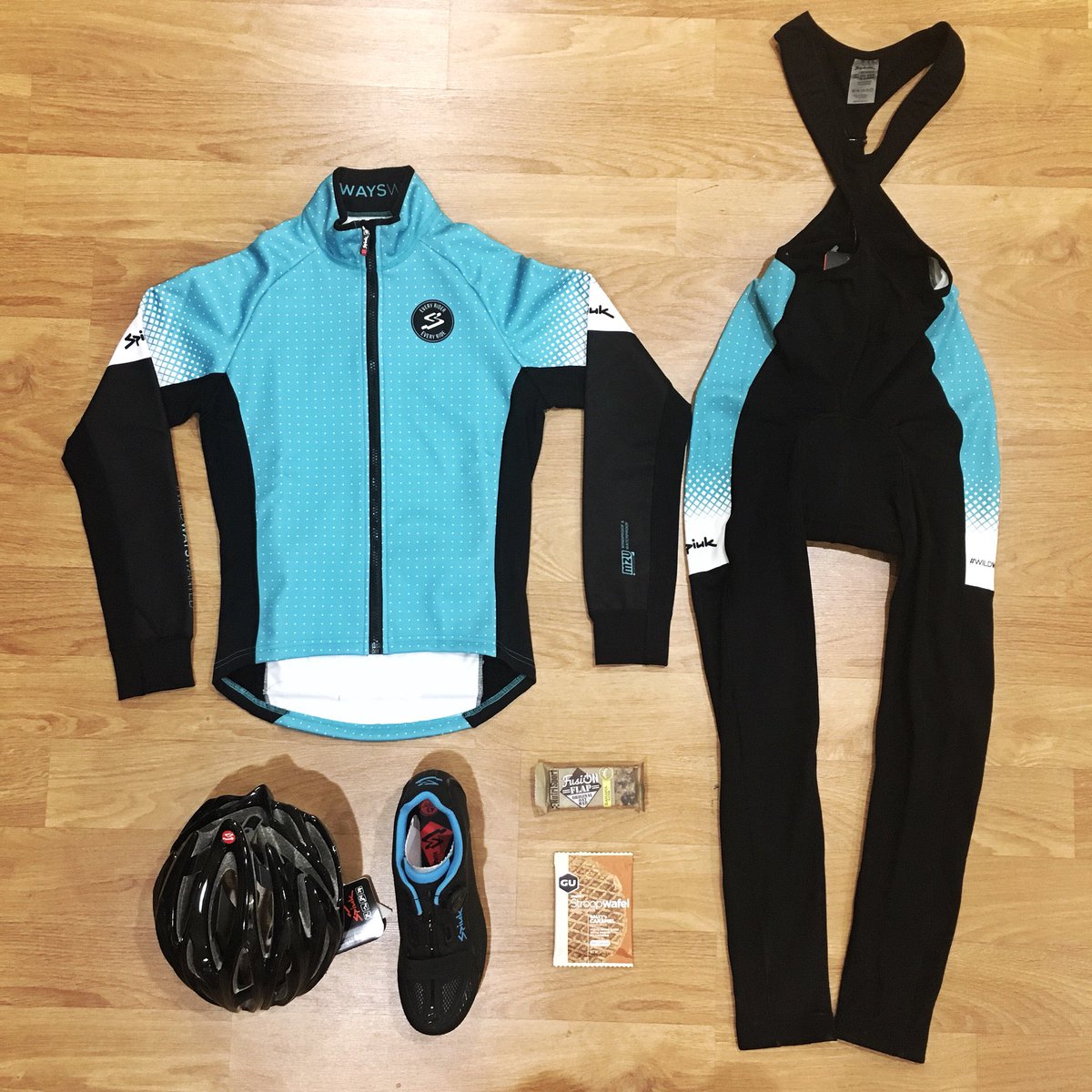 Trienjoy's tweet photo. El conjunto perfecto para que las chicas no pasen frío en la bici este invierno 🚴🏼‍♀️🚵‍♀️ https://t.co/h2FqFz71AV