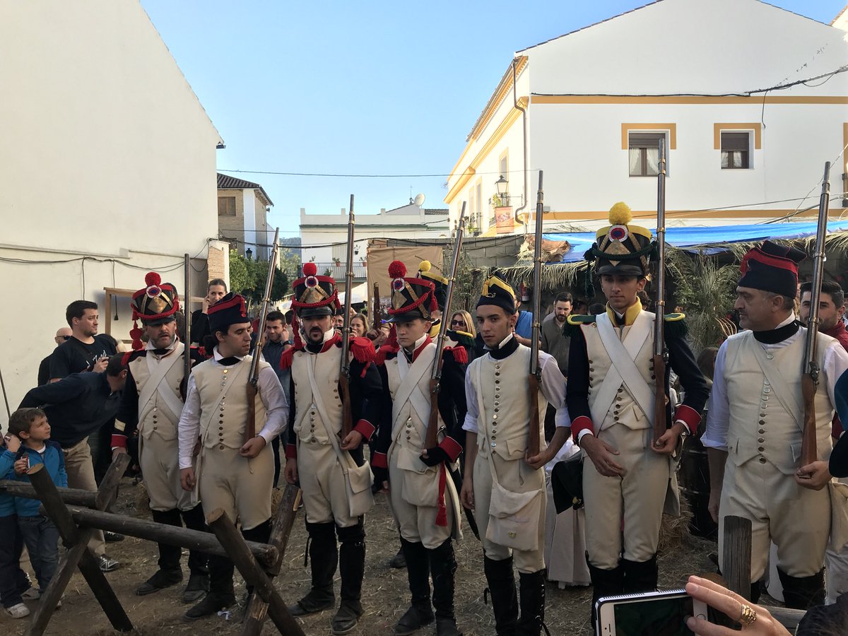 Además del mercado de productos regionales, la #VIIIRecreación incluye representaciones de obras de Goya  <a href="/Ayto_El_Bosque/">Ayto_El_Bosque</a> #aunahoraCádiz  <a href="/RedGuadalinfo/">Vuela Guadalinfo</a> <a href="/diputacioncadiz/">Diputación de Cádiz</a> <a href="/EmpleoJunta/">Consejería de Empleo, Empresa y Trabajo Autónomo</a> <a href="/InautoCitroenDs/">Inauto_CitroenDS</a> <a href="/Cruzcampo/">Cruzcampo #ConMuchoAcento</a> <a href="/bookingcom/">Booking.com</a>