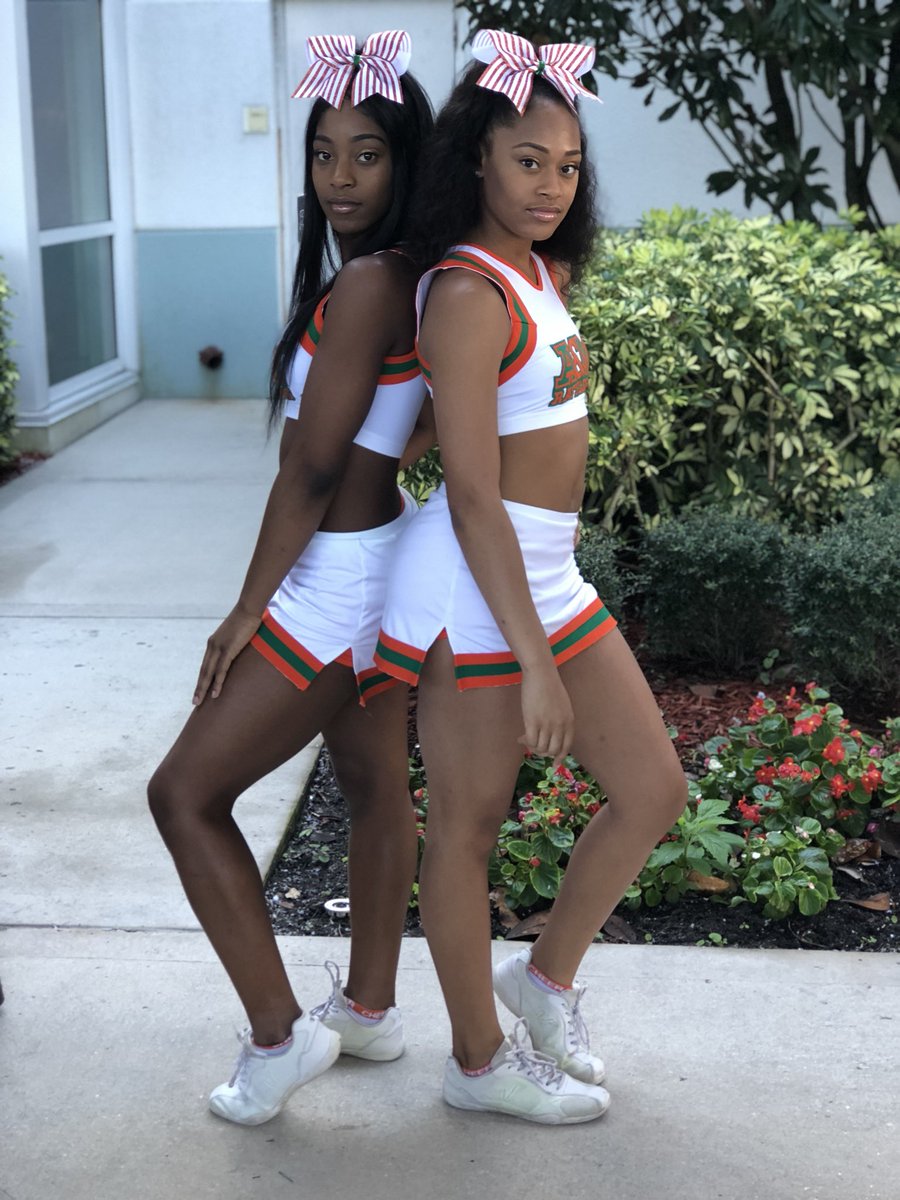 LanesePretty1's tweet image. #RattlerNation 🐍 #Famucheer 😍