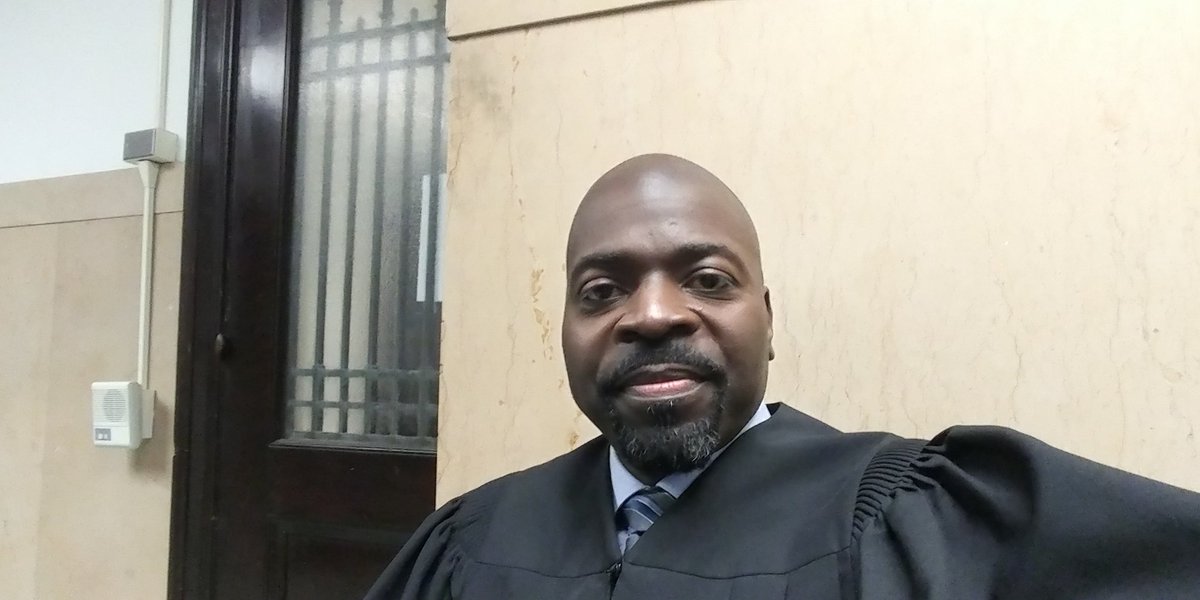 chike_johnson's tweet photo. "SUITS" Judge Merrick presiding. https://t.co/guzNnfhcPx