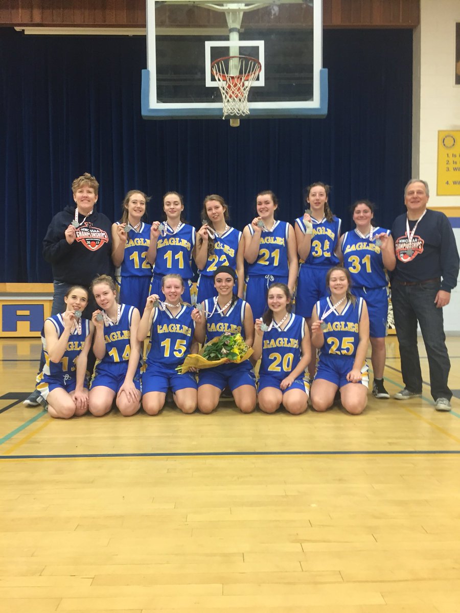 LornaTremonti's tweet photo. #NWOSSAA Silver For our #DHS #Eagles! https://t.co/9SdBtGbYOR