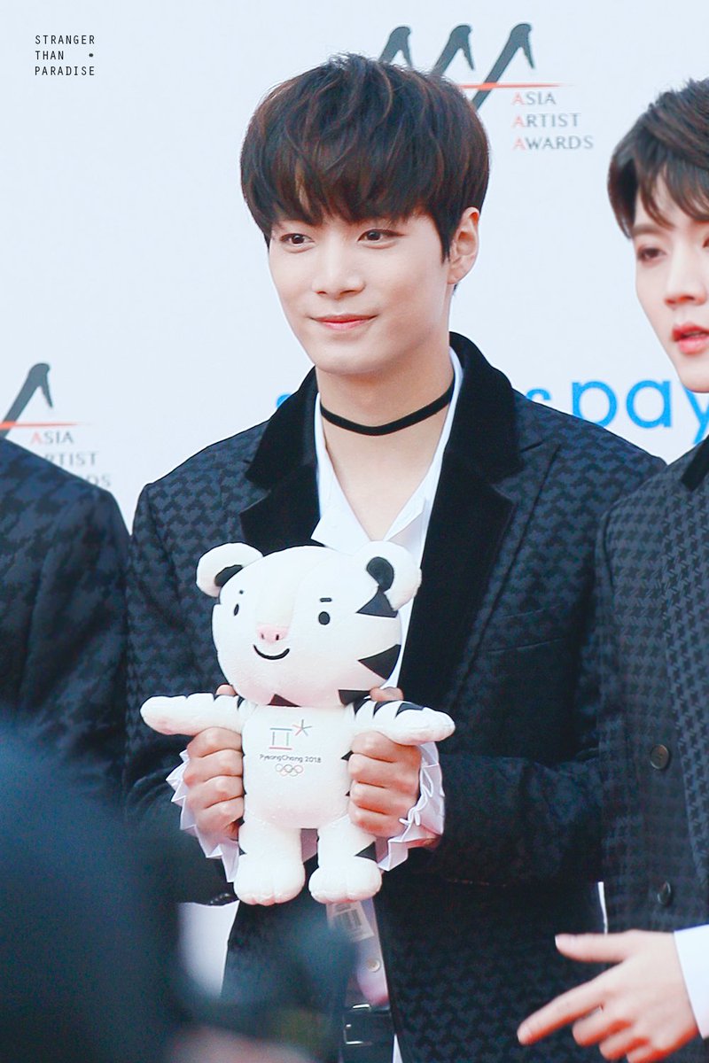 STP950608's tweet photo. adorable boy. #김종현 #JR #뉴이스트 #뉴이스트W https://t.co/1oTOzM1l4D