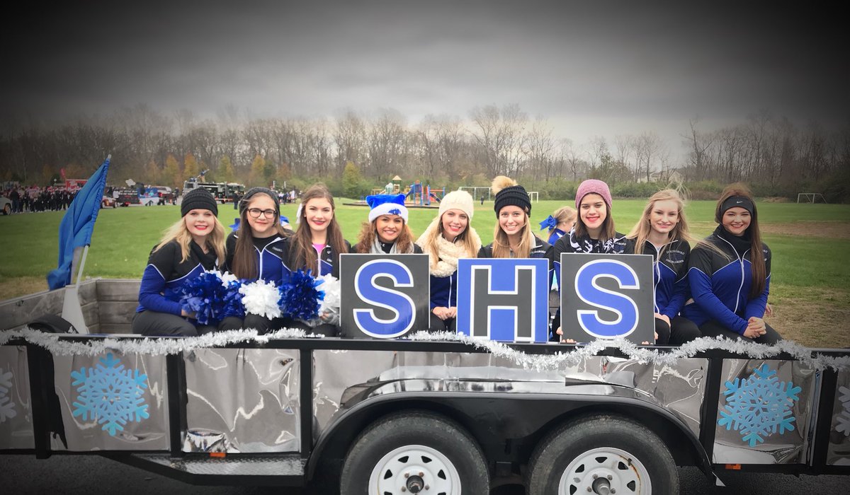 SpiritOfBoro's tweet photo. 🚂Allllll Aboard!!!!! Hop on our spirit express!!💙 #christmasinspringboro https://t.co/Hti3lxXcr5