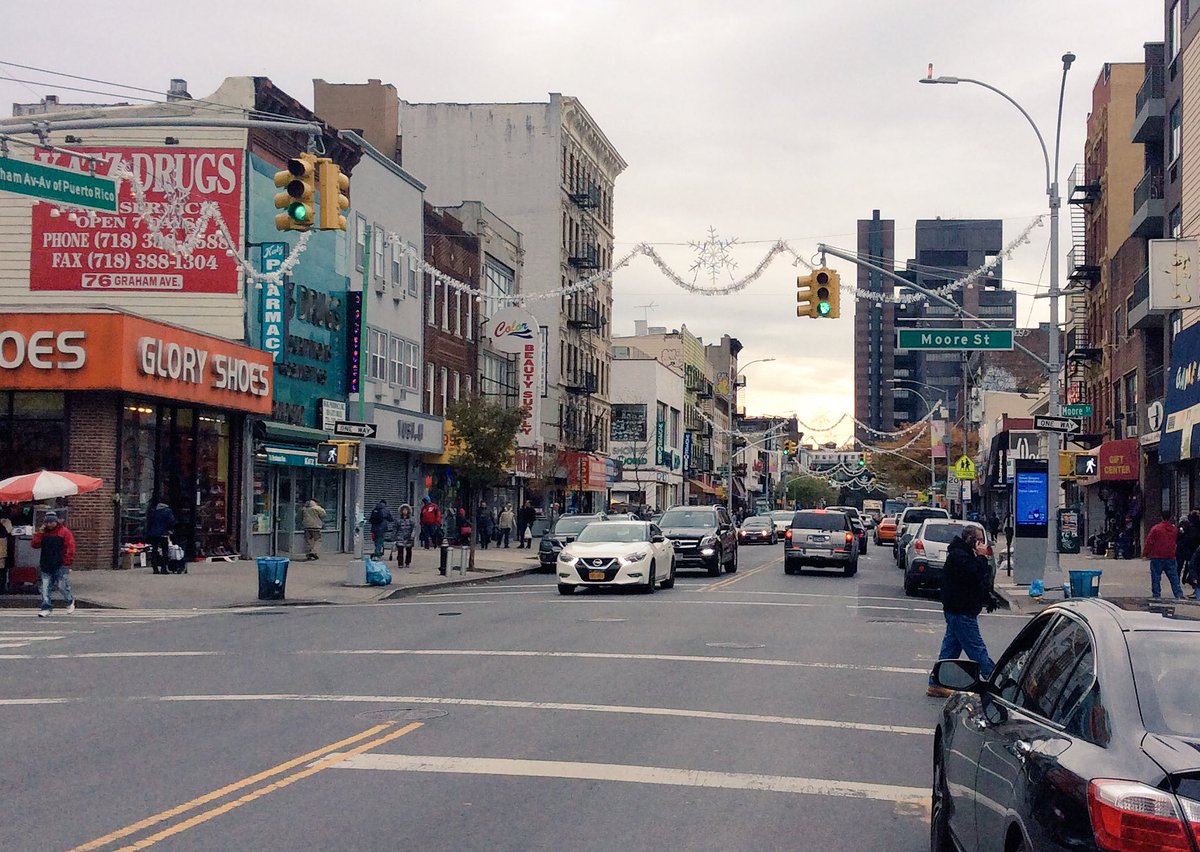 Boost_IAli's tweet photo. #Bushwick getting in the holiday spirit and you can’t pass up these amazing Boost Mobile offers!! @NewYorkCellular got them just for you so visit them today. #weekendwarriors #BKstrong #BOGO #Maketheswitch @TK_SPG @SPG_AY https://t.co/IW2CNYiSaE