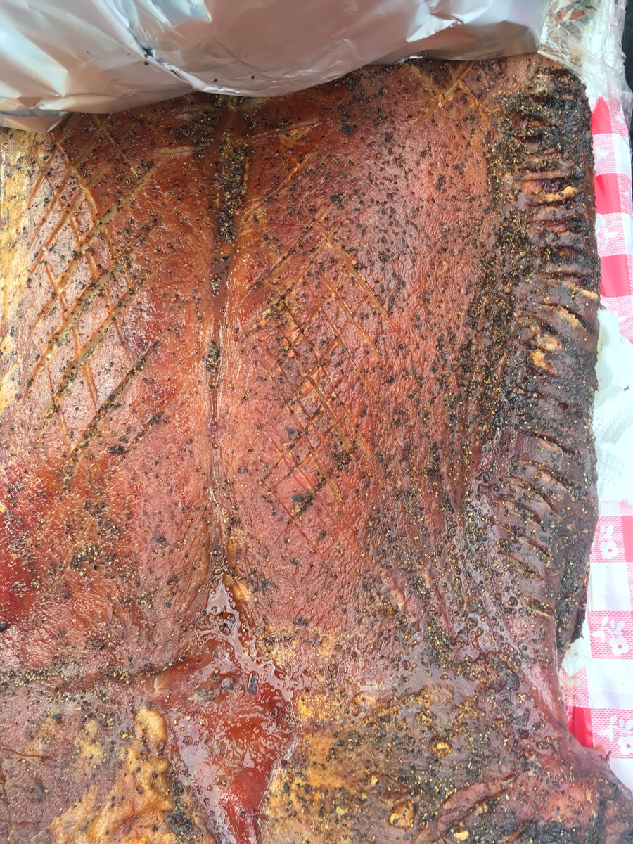 FlyingPigRoast's tweet photo. Pig Roast Crackling, a little extra scoring, Kosher salt &amp; Black pepper has an amazing result! #crackling #crispy #skin #pig #pork #roast #pigroast #catering #caterer #syracuse #oswego https://t.co/J7Zp58odcf