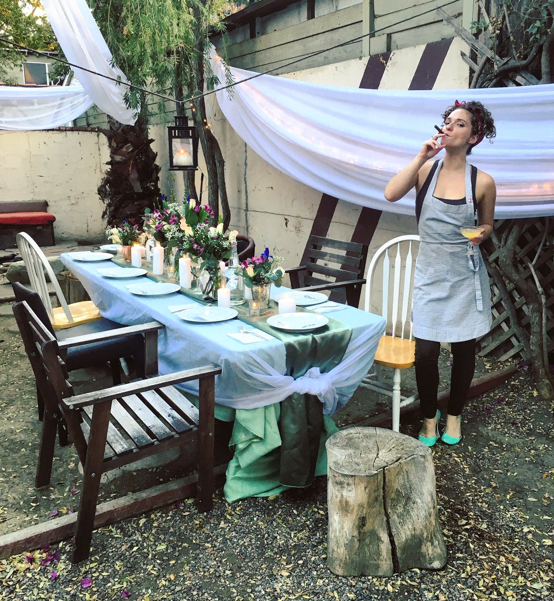 CraftedCocktail's tweet photo. Just a few more days until this sexpot and I get to cooking #zerofucksgiving
@Septembersgotit https://t.co/jqx84ArmSB