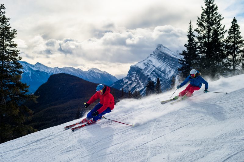 Ski Big 3:  Why put off what you can do now? Get in your holiday prep by booking a visit to Banff and our #SkiBig3 resorts! ->  bit.ly/2hCugnG?utm_so…