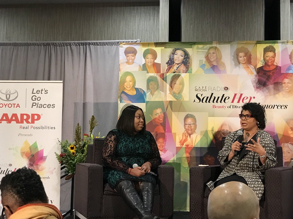 Lisa Whitmore Davis tweet media