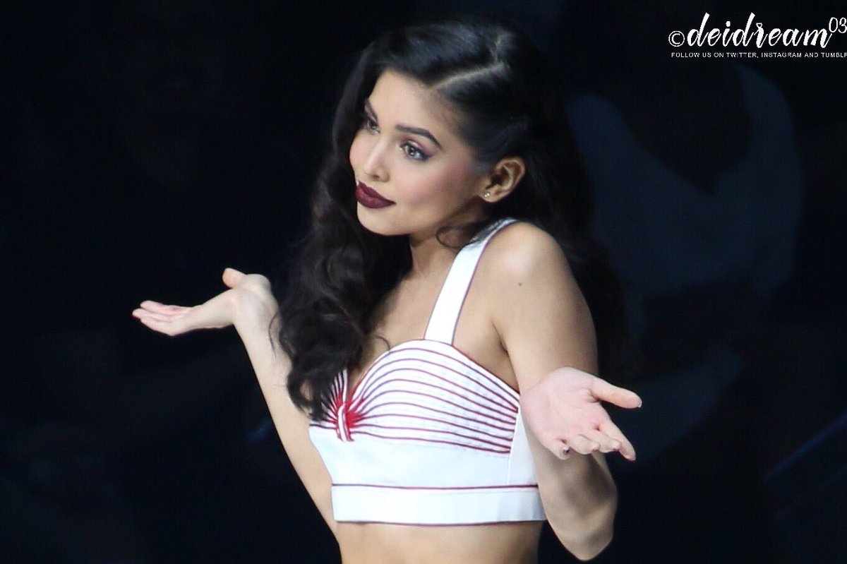 Yup, she’s that girl! 👑

[HQ] 171118 — <a href="/mainedcm/">Maine Mendoza</a> #MAINExBenchUnderTheStars #MaineMendoza