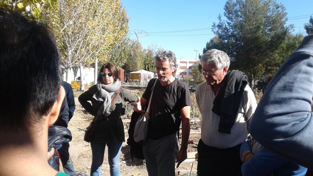 cooperaycompost's tweet photo. Otra agradable jornada de #compostaje en @huertalameda @REHD_Mad con @lococallejo #Franc0Llobera @raulrali344 @rperedar #ARivas  @HaroIbez https://t.co/qMo3WUpW3M