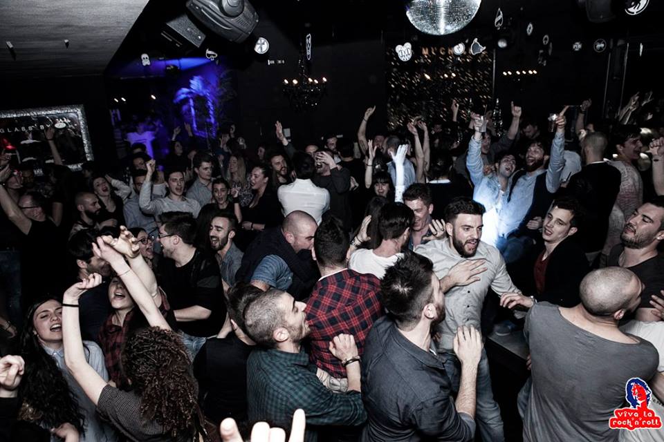 bettodjdeejay's tweet image. next VIVA LA R'N'R djsets :
✔ VEN 24.11.17 @ CLOCK CLUB
Clock * Linkin Park Video Tribute Night * Viva La RnR Djset
facebook.com/events/1689236…
✔ SAB 09.12.17 @ KAREMASKI (aftershow) 
Gazzelle • live at karemaski
facebook.com/events/1759781…

#ClockClub #KaremaskiMultiArtLab #Gazzelle