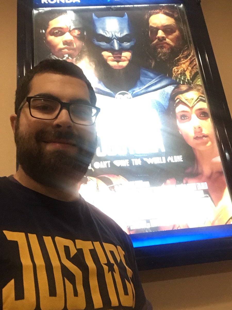 CintaCosmica's tweet photo. Ya estamos preparados para #JusticeLeagueMovie https://t.co/fEGoX1TyCP