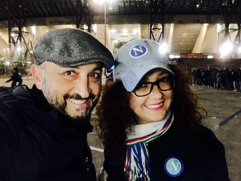 silvanaceruffi's tweet photo. @RafRiefoli ...perché io sarei milanista... 🙈💙 @salvatoremasucc @alecip86 #forzarafsempre #napolimilan https://t.co/IUf8Dod2Vt