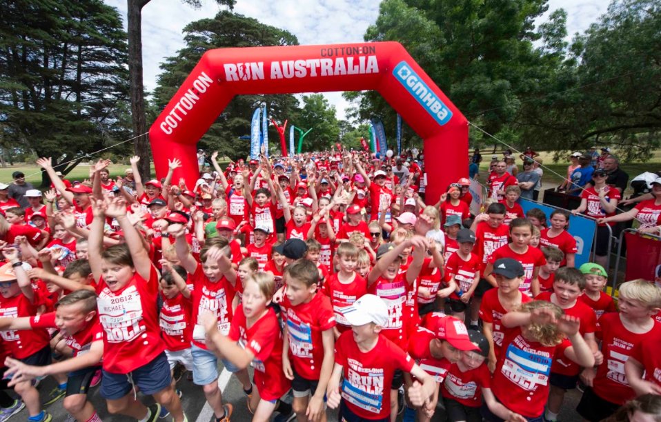 runaustralia_'s tweet photo. Run Geelong is nearly here. 🏃‍♀️🏆  

Just a note that if you haven't registered yet and are planning to do in person tomorrow, we strongly advise that you register online TONIGHT to avoid queues tomorrow.  You'll then just need to collect your race pack.  Thanks everyone! https://t.co/z0qJ0MXLED