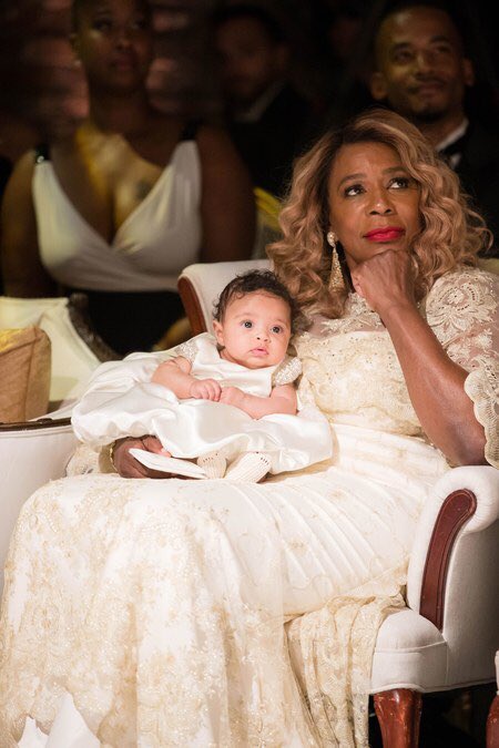 gstdpd's tweet photo. Gorgeous photos of Serena Williams’ wedding to Alexis Ohanian in Vogue. Those... https://t.co/ObpRMeRb0F by #jjauthor via @c0nvey https://t.co/AuRg8f4GnS