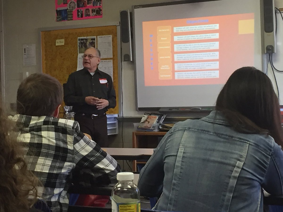 j_santossilva's tweet photo. Dr. John Usera shares his findings on evidence-based programs in Lakota Language & Culture with community members at 4Rosebud’s Parent Engagement Summit! #IndigenizingEducation @NISNetwork @klbobroff @abrauerjr @jimbocurran @annaalmore https://t.co/tSKisrj2yq
