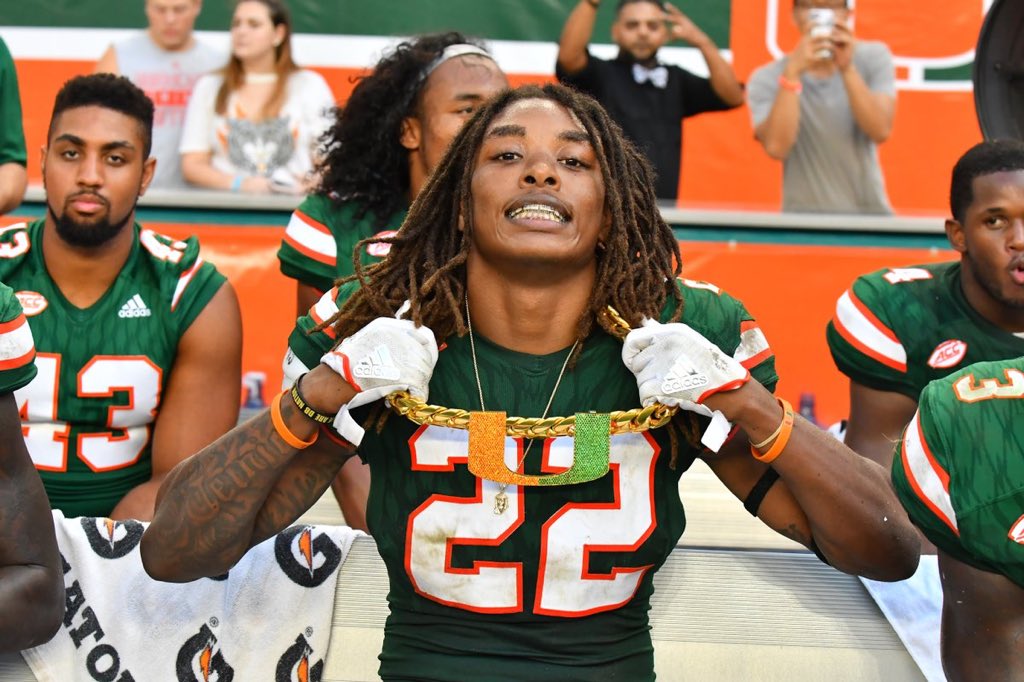 CoureurdesBois4's tweet photo. @ESPNCFB #upsetchain coming next? #turnoverchain #miamihurricanes https://t.co/SgAWuWIRyL