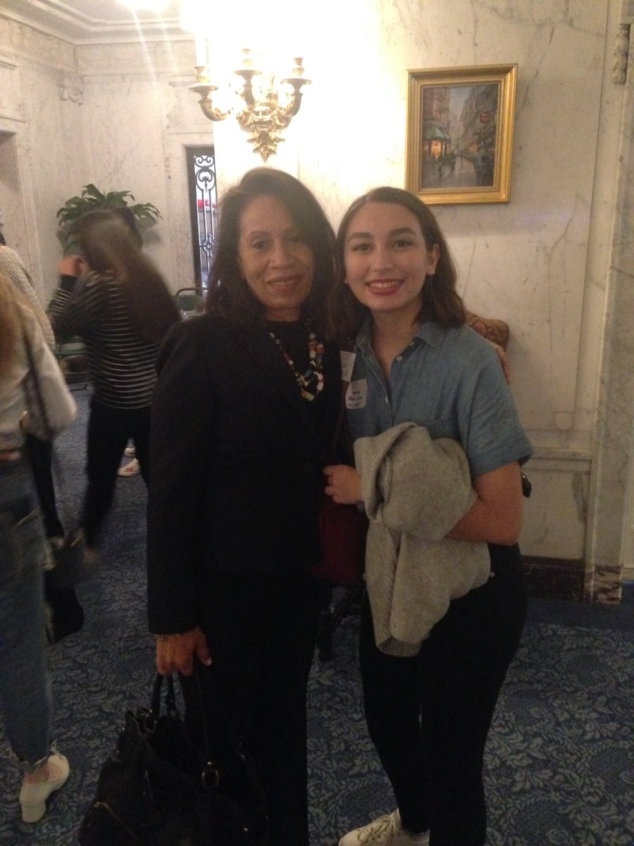 So honored to talk about women's rights with the next generation &amp; my brilliant niece <a href="/WOWSUMMITMMT/">Women in Our World</a> <a href="/MarymountSchool/">Marymount School</a> #girlpower