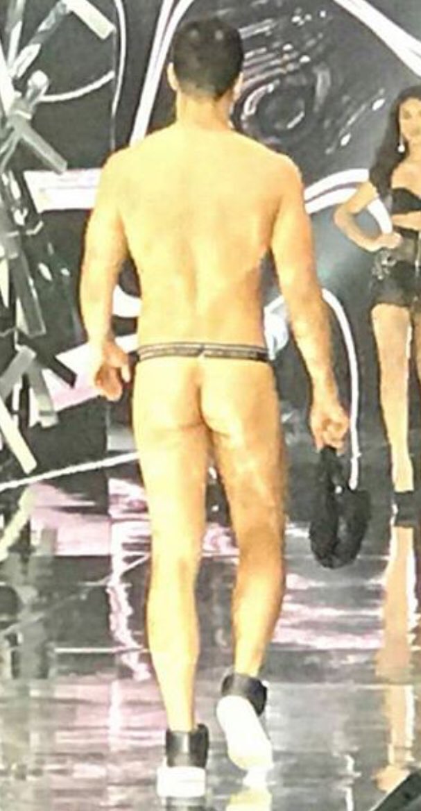 tuberonglibog's tweet photo. nga nga πππ #BenchUnderThaStars https://t.co/nW5t0GuEjZ