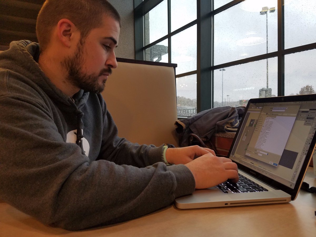 SWSBE's tweet photo. Wayne &amp; Grant are hard at work this weekend on Startup Weekend South Bend Elkhart MAKER. This is one event you'll want to make.

Have a great weekend Michiana. If you havent signed up for your spot in SWsbe at https://t.co/2F2MKeM2Xd

#startup #StartupWeekend #SWSBE #entrepreneur https://t.co/tMSk2u2DXG