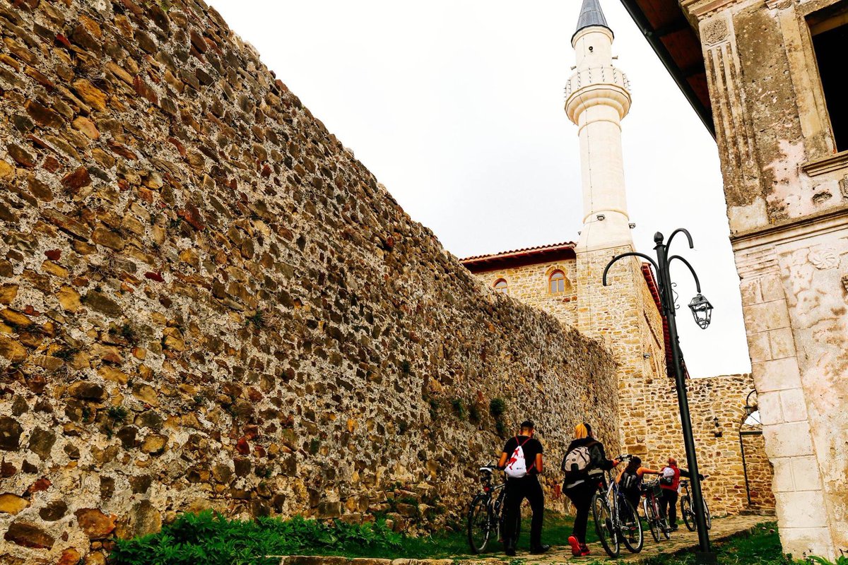 EnedMato's tweet photo. Sot ne kalane me pamjen me te bukur ne Tirane! Zbulo vëndin tënd! #Preza 🕍🚴🏻🧘♀️🏞 https://t.co/PwiZBlKCLy