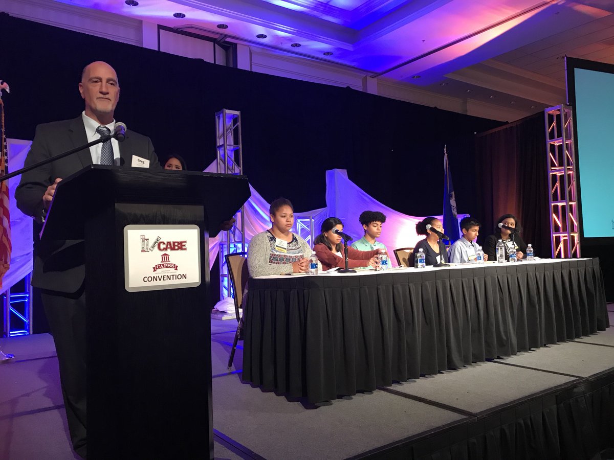 CTAssocBdsofEd's tweet photo. Greg Florio, @CAPSS President and @CRECEducation Executive Director introduces our student panel. #CABECAPSS2017 https://t.co/4r5kUrnyfL