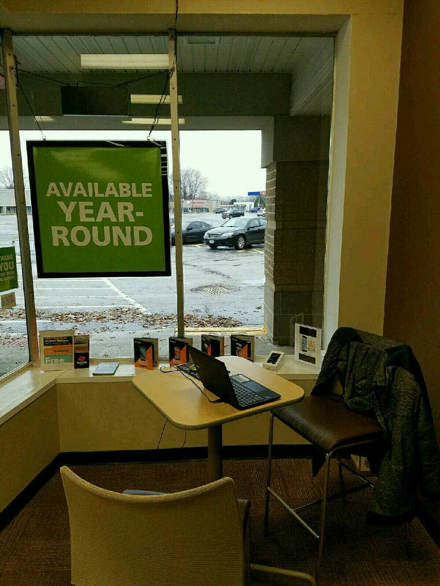 Setting up shop for an early start to the tax season!  Thanks to H&amp;R block for the partnership ✊ <a href="/spgjasonjames/">SPG Jason</a> @AlliedSam @anewton_SPG @SPGBobbie