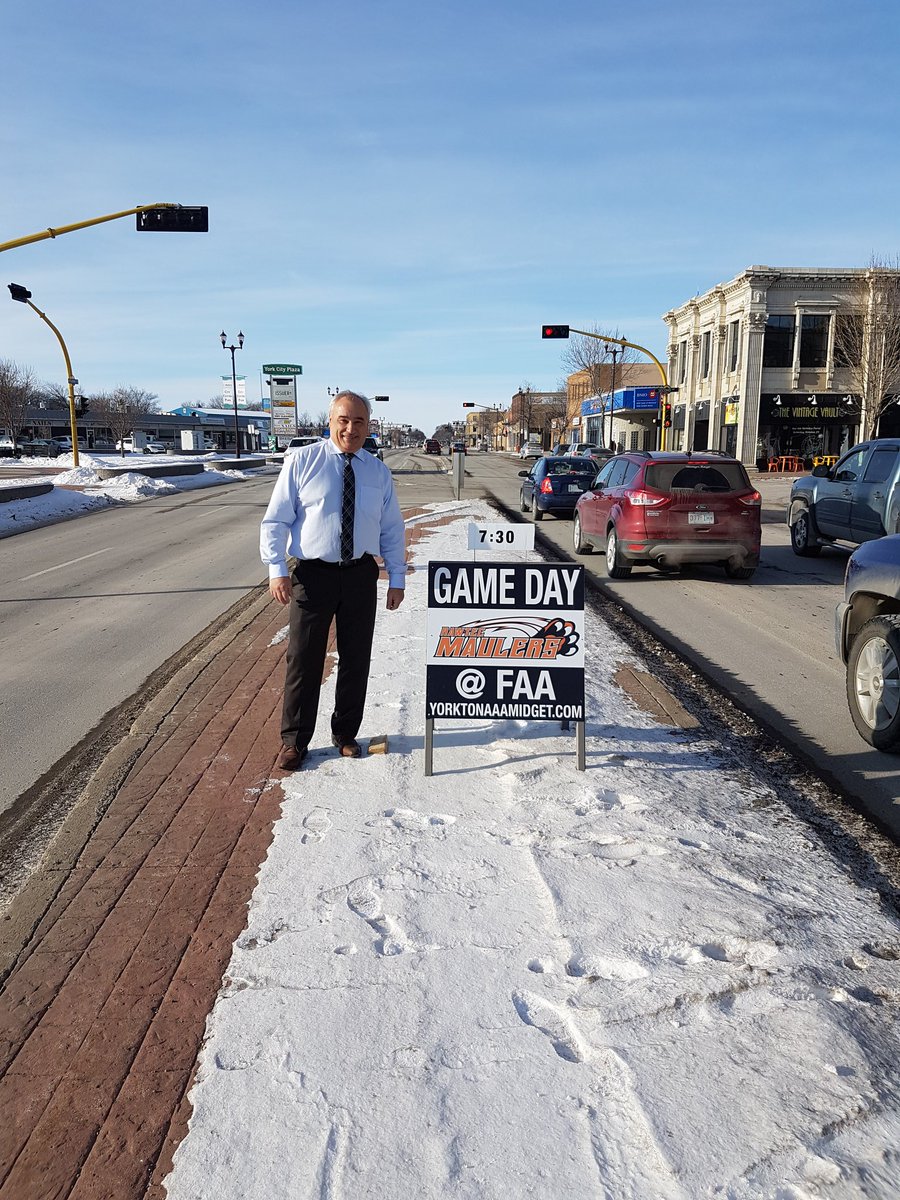 YorktonMaulers's tweet photo. Big shout out to Darrell and Mark of KW Men's Wear for the sponsorship of a suit for the @RawTecMaulers player of the month!#Walktogether https://t.co/YZSUJEdhcv