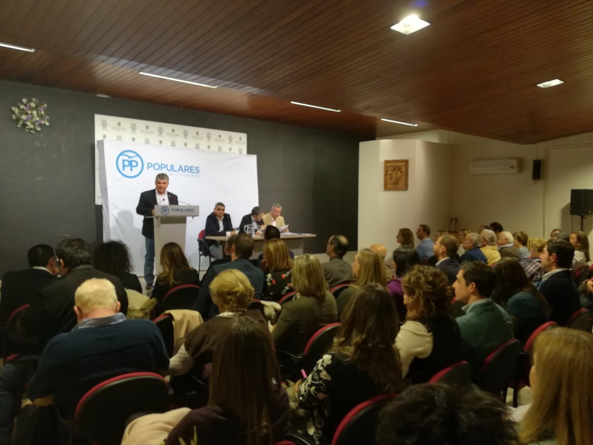 🔵Con <a href="/cmcotillaslopez/">Carlos M. Cotillas</a> inauguramos el Congreso Local de Partido Popular de Tomelloso