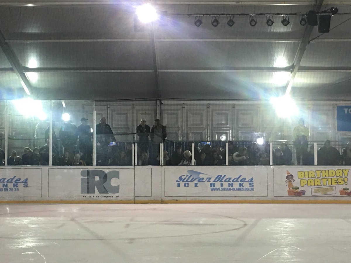 OxfordStars_'s tweet photo. Awesome travelling support tonight. Thankyou! #makesomenoise #puckwhacking #COYS https://t.co/0Klh18Xxhz