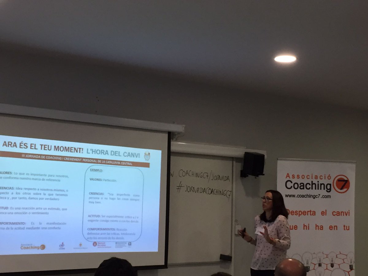 coaching_C7's tweet photo. Treballant aquest migdia creences i pors #jornadacoachingc7 amb @IsabelAcera https://t.co/NuohfXzDhi