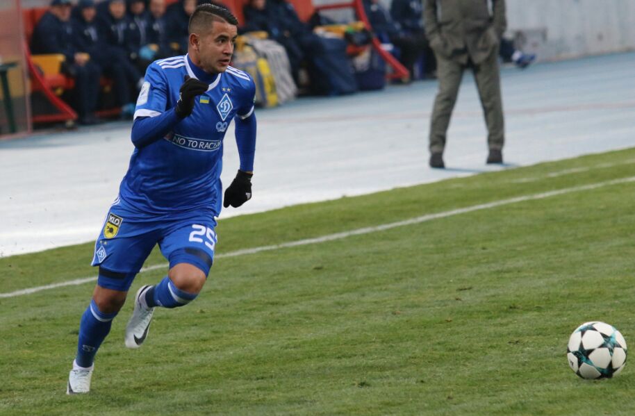 am10sports's tweet photo. Na #Ucrânia outro excelente resultado fora de casa, com dois de nossos atletas o @DynamoKyiv do #brasileiro @jrmoraes10 e do #paraguaio #DerlisGonzalez venceu bem por 2x0 i #Zirca e o time segue na vice-liderança do campeonato. https://t.co/MpKDjKpM3s
