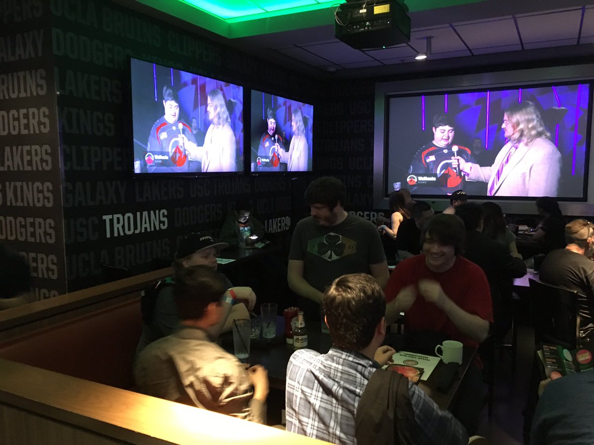 Players gathering watches <a href="/WallhacksLegacy/">Wallhacks</a> <a href="/ElevateGG/">ELEVATE</a> victory speech as the advance to the <a href="/worldoftanks/">World of Tanks</a> <a href="/WGLNA/">WGLNA</a> #WGLNAFinals  @YoottWGA