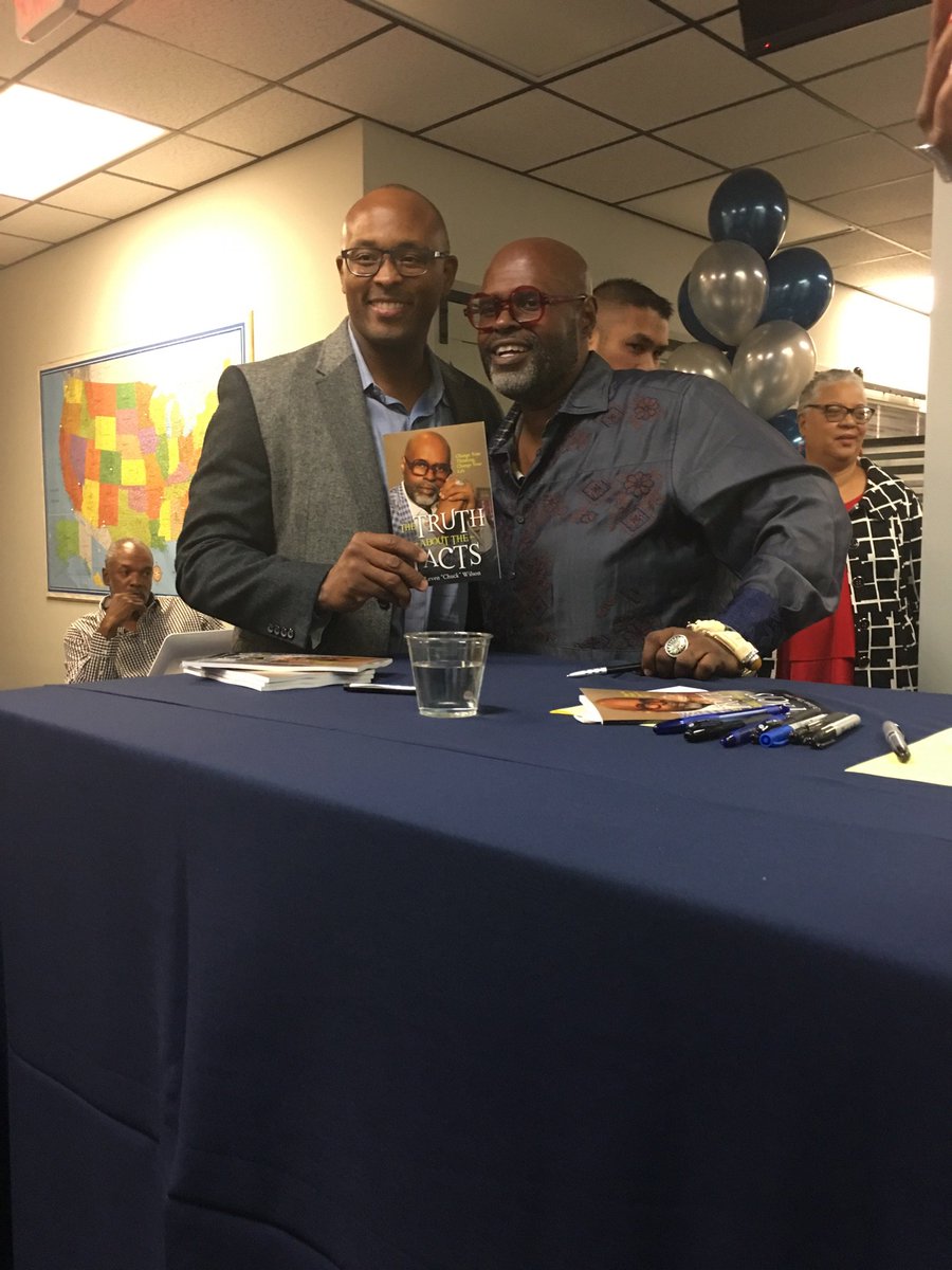 DrCleven's tweet photo. #TheTruthAboutTheFacts #BookSigning #DrCLeven #TTATF https://t.co/xda6gWelCs